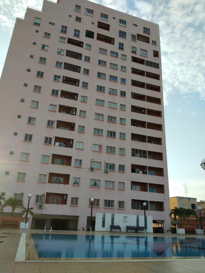 Plaza Melaka Raya Apartment Экстерьер фото